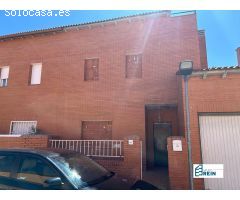 Chalet adosado en Chozas de Canales