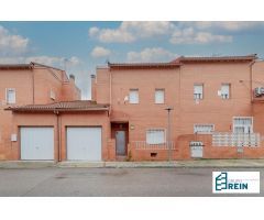 Chalet adosado en Chozas de Canales