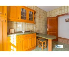 CHALET INDEPENDIENTE CON 214 M2 CONSTRUIDOS SOBRE UNA PARCELA DE 214M EN EL CENTRO DE RECAS.