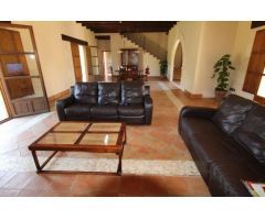 Hermosa Finca en Elche con 17.890 mts de Parcela y 1.100 mts Construidos