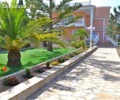 Amplia Villa Mediterránea con Vistas al Mar en Maryvilla Calpe