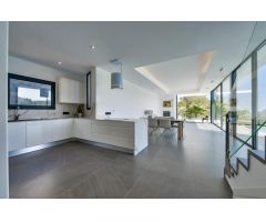 Magnifica Villa Moderna de Lujo Cerca del Mar en Jávea