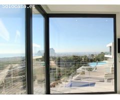 Villa de Lujo con Vistas al Mar en La Fustera Benissa