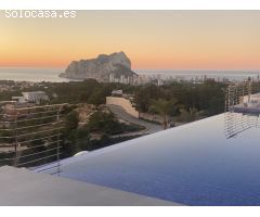 Villa de Lujo con Vistas al Mar en La Fustera Benissa