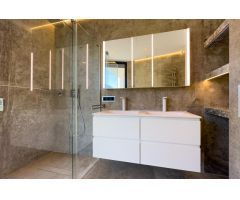 Majestuosa Villa de Lujo en Primera línea de Mar en Pto. Blanco Calpe