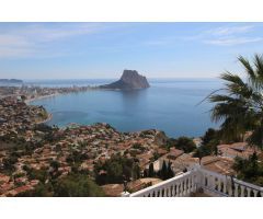 Villa Mediterránea en Calpe con Vistas Impresionantes