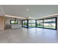 Formidable y Moderna Villa de Lujo en L´Albir