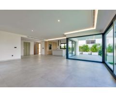 Formidable y Moderna Villa de Lujo en L´Albir