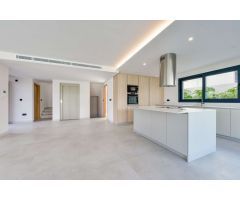 Formidable y Moderna Villa de Lujo en L´Albir