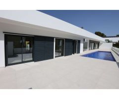 Moderna Villa en la Zona Costera de Benissa