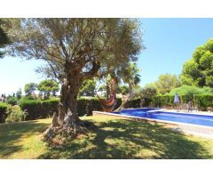 Encantadora Villa con Piscina y Vistas al Mar en Moraira