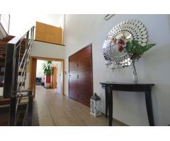 Encantadora Villa con Piscina y Vistas al Mar en Moraira
