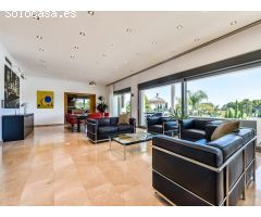 Chalet de Lujo en La Fustera Benissa