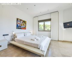 Chalet de Lujo en La Fustera Benissa