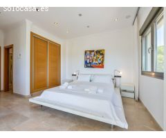 Chalet de Lujo en La Fustera Benissa