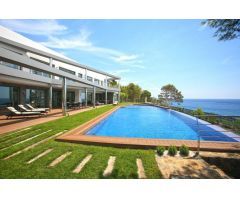 Magnifica Villa de Lujo Frente al Mar en Mascarat Altea