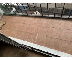 Piso en Montcada i Reixac, Zona Valentine, 3 habitaciones para reformar entero