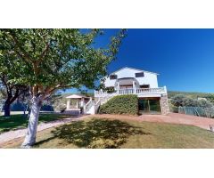 Tegeisa vende gran chalet con piscina y muy buenas vistas