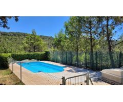 Tegeisa vende gran chalet con piscina y muy buenas vistas