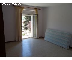 Casa de Pueblo en Venta en Benamer, Girona