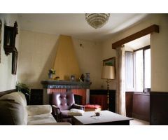 Casa de Pueblo en Venta en Benamer, Girona