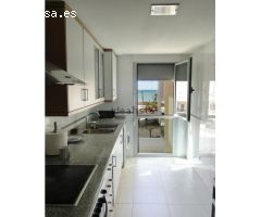 MAGNIÍFICO APARTAMENTO DE TRES DORMITORIOS CON PARKING Y PISCINA