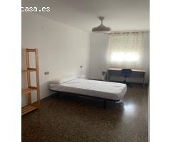 ZONA UNIVERSIDAD/ SOLO ESTUDIANTES