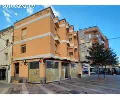 EDIFICIO CON 2 VIVIENDAS Y LOCAL COMERCIAL