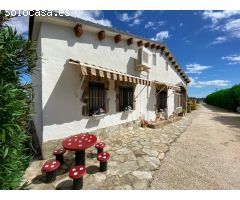 Vivir en una finca rústica y cerca a Amposta... ¡SÍ ES POSIBLE, además con todas las comodidades!