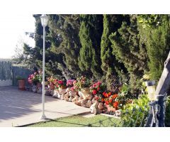 Chalet independiente con parcela junto a Los Girasoles