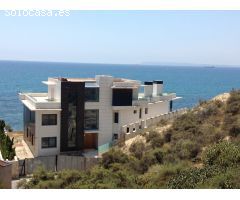 VILLA DE ENSUEÑO CON VISTAS A LA BAHIA DEL CABO DE LAS HUERTAS