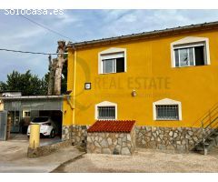 ¡Dos casas de campo independientes al precio de una! en Villena
