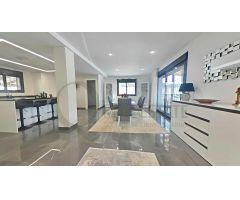 EXCLUSIVO CHALET DE LUJO: CONFORT, TECNOLOGÍA Y ELEGANCIA.