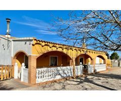 CHALET CON GRAN TERRENO EN LA ZONA DE VILLENA