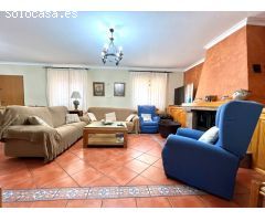 CHALET CON GRAN TERRENO EN LA ZONA DE VILLENA
