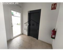 APARTAMENTO REFORMADO DE DOS DORMITORIOS, DOS BAÑOS Y PLAZA DE GARAJE EN ZONA CENTRO-CORTE INGLES