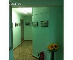 ESPECTACULAR LOCAL EN CENTRO DE GANDIA CON ENTRADA EXCLUSIVA PARA TODO TIPO DE NEGOCIOS O VIVIENDAS