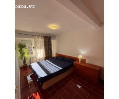 ACOGEDOR APARTAMENTO CON LICENCIA TURISTICA EN RAVAL ROIG IDEAL PARA INVERSION