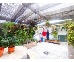 EXCLUSIVA EN CASTALLA!! PRECIOSA CASA CON PATIO PRIVADO Y GARAJE TOTALMENTE REFORMADA