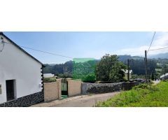 AL LADO DE NAVIA - ASTURIAS - PUEBLO DE ARMENTAL CASA AMUEBLADA CON FINCA CERRADA LISTA PARA ENTRAR 