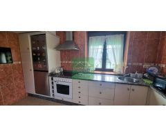 AL LADO DE NAVIA - ASTURIAS - PUEBLO DE ARMENTAL CASA AMUEBLADA CON FINCA CERRADA LISTA PARA ENTRAR 