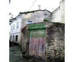 GRAN CASA A REFORMAR EN EL CENTRO DE FIGUERAS, CASTROPOL, ASTURIAS