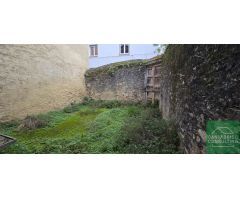 GRAN CASA A REFORMAR EN EL CENTRO DE FIGUERAS, CASTROPOL, ASTURIAS