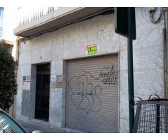 Bajo comercial en casco historico