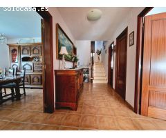 MAGNIFICO CHALET EN CUNIT RESIDENCIAL CERCA DE TODOS LOS SERVICIOS.