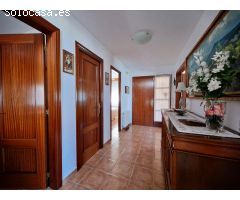 MAGNIFICO CHALET EN CUNIT RESIDENCIAL CERCA DE TODOS LOS SERVICIOS.
