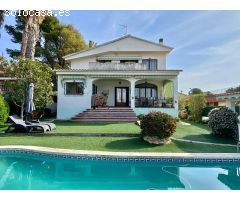 ESPECTACULAR CHALET CON VISTAS AL MAR