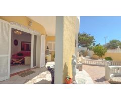 Villa de Lujo en Venta en La Manga del Mar Menor, Murcia