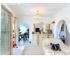 Villa de Lujo en Venta en La Manga del Mar Menor, Murcia