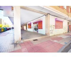 Urbis te ofrece un local comercial en venta en zona Garrido Norte, Salamanca.